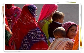 Rajasthan womes out for shopping at Udaipur 