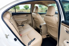 sedan-seats