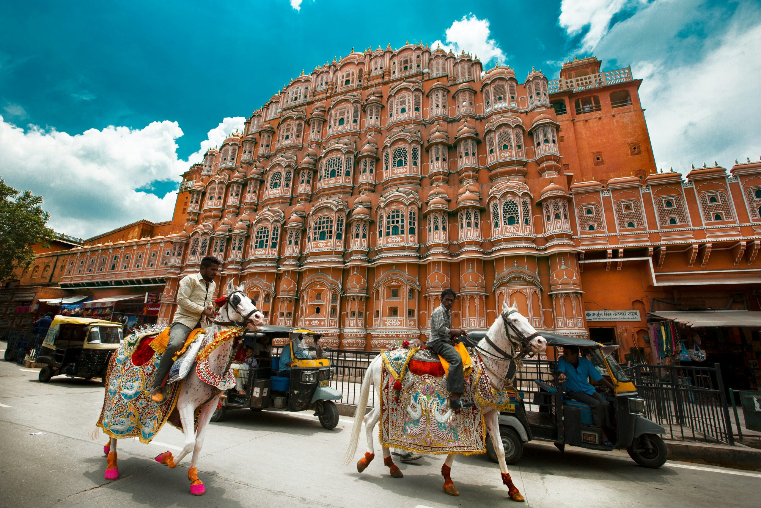 Hawa Mahal in Jaipur during sightseeing tour of Rajasthan